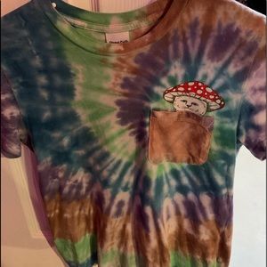 Rip n dip tie dye tee ! ✨